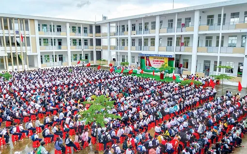 Trường Lê Văn Tám - ngôi trường Anh hùng