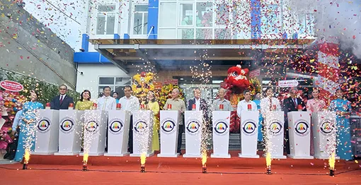 Bệnh viện Đa khoa Hòa Hảo – Medic Cần Thơ kỷ niệm 8 năm thành lập và khánh thành Phòng khám Đa khoa Hòa Hảo – Long Mỹ
