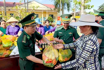 “Phiên chợ đặc biệt” tại Đồn Biên phòng Lai Hòa