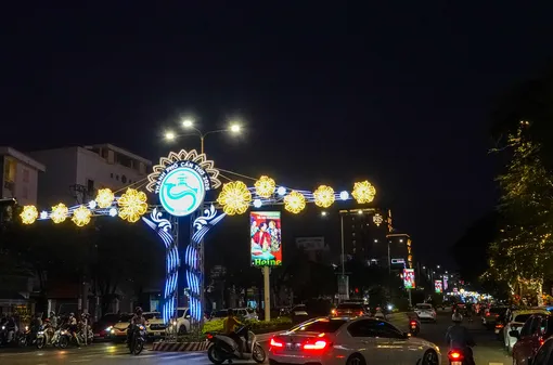 Đường đèn TP Cần Thơ rực rỡ trước thềm năm mới 2026