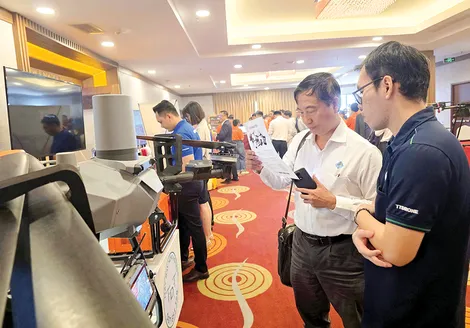 Chuyển đổi số toàn diện - Từ tư duy số đến hành động số