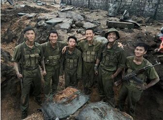 Bài 1: Cạnh tranh từ phòng vé đến nền tảng số