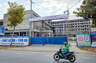 Tái khởi động các dự án, công trình trọng điểm