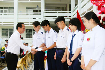 សំ​ណើ​ដំណោះ​ស្រាយ​ជាច្រើន​ លើ​កកម្ពស់​គុណ​ភាព​អប់​រំនិង​បណ្តុះ​បណ្តាល