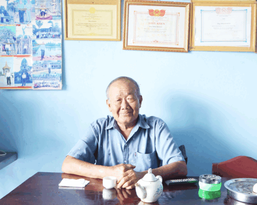 លោ​កថា​ច់យ៉ឹង អ្នក​មាន​ប្រិយ​ភាព​អស់​ពី​ចិត្ត​ចំ​ពោះ​សហ​គម​ន៍