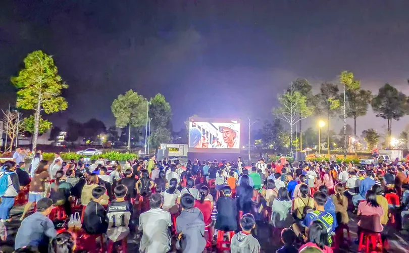 Từ “Mưa đỏ” nghĩ về “sức mạnh” của nghệ thuật