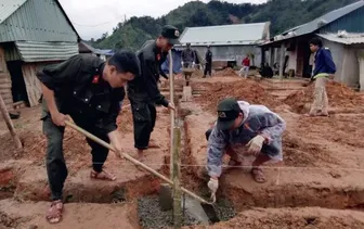 Luận điệu xảo trá, xuyên tạc “Chiến dịch Quang Trung” dựng lại nhà ở cho người dân vùng bão lũ