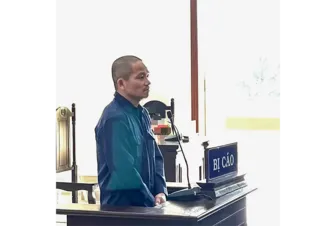 Dùng hung khí giải quyết mâu thuẫn với vợ, chồng lãnh án 8 năm tù