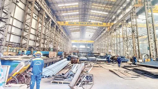 Bài 1: Áp lực môi trường tại cảng biển