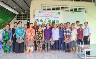 Hỗ trợ nông dân hội nhập