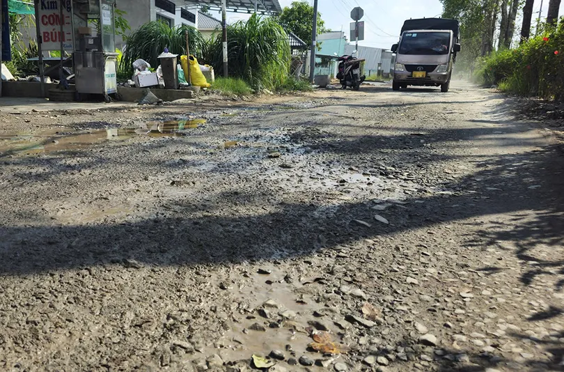 Mong sớm nâng cấp tuyến đường Phạm Hùng