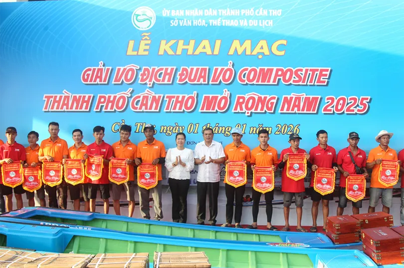 2 VĐV phường Bình Thủy vô địch đường đua tốc độ trên sông Cần Thơ