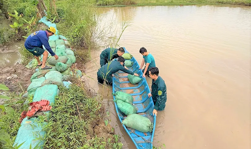 11.691 lượt cán bộ, chiến sĩ tham gia giúp dân
