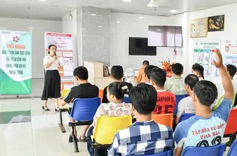 Phường Sóc Trăng triển khai mô hình “Chứng thực chữ ký tại nhà”