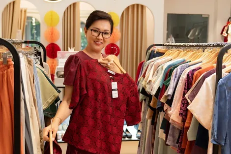 Giữ gìn văn hóa “sắm đồ tết mới” trong ngày Tết người Việt