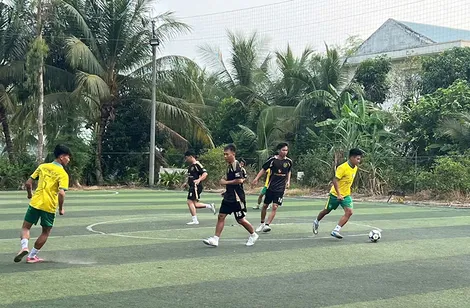 Bóng đá - Điểm sáng thể thao quần chúng ở xã Trung Hưng