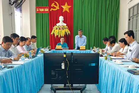 Phó Bí thư Thường trực Thành ủy kiểm tra công tác bầu cử tại xã Thạnh Xuân