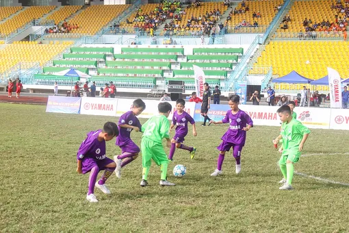 Cần nhiều hơn những giải bóng đá phong trào như VJSS