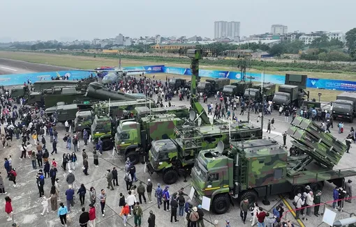 Bài 5: Công tác quốc phòng, an ninh đạt nhiều thành tựu nổi bật