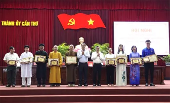 Đổi mới, nâng cao hiệu quả hoạt động Mặt trận, đáp ứng yêu cầu nhiệm vụ trong giai đoạn mới Đổi mới, nâng cao hiệu quả hoạt động Mặt trận, đáp ứng yêu cầu nhiệm vụ trong giai đoạn mới