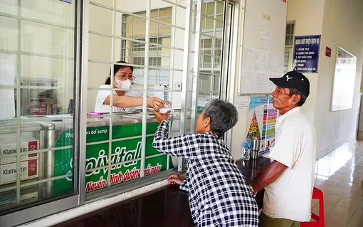 Giữ sức khỏe cho người cao tuổi ngày cận Tết