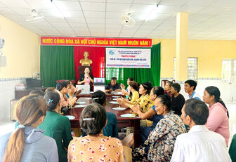 ព្រួត​ដៃ​ដោះ​ស្រាយ​បញ្ហា​ចាំ​បាច់​ដល់​នារី​និង​កុមារ​