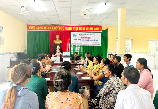 ព្រួត​ដៃ​ដោះ​ស្រាយ​បញ្ហា​ចាំ​បាច់​ដល់​នារី​និង​កុមារ​