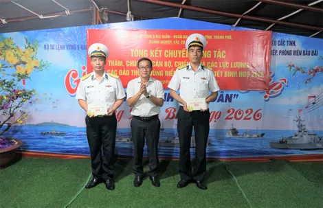Kết thúc hành trình thăm, chúc Tết quân và dân các đảo trên vùng biển Tây Nam
