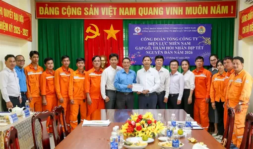 Ngành điện thăm hỏi, động viên người lao động dịp Tết Nguyên đán 2026