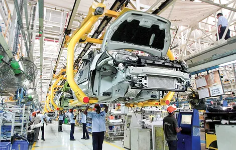 Thách thức đằng sau danh hiệu nền kinh tế lớn thứ tư thế giới của Ấn Độ