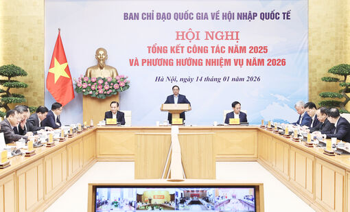 គប្បី​មាន​ការ​ប្តេជ្ញា​ចិត្ត​ខ្ពស់​ ខិត​ខំ​ឱ្យ​អស់​ពី​សមត្ថ​ភាព​ និង​សកម្ម​ភាព​ប្តូរ​ផ្តាច់​ក្នុង​សមា​ហ​រណ​កម្ម​អន្តរ​ជាតិ​