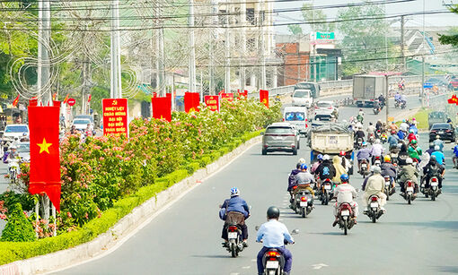 ទូរ​ទស្សន៍​ផ្សា​យ​ផ្ទាល់​ពិធី​បើ​ក​និង​បិទ​មហា​សន្និ​បាត​លើ​កទី​ ១​៤​ របស់​បក្ស​