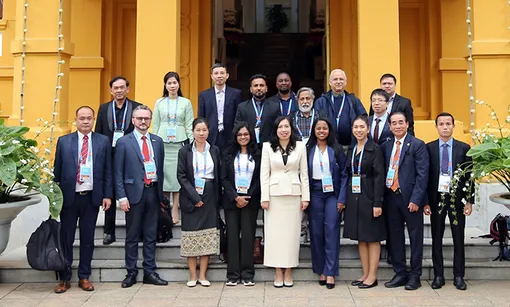 ĐẠI HỘI XIV CỦA ĐẢNG: Niềm tin về sự phát triển