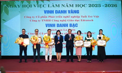 Hơn 2.200 sinh viên tham dự Ngày hội việc làm năm học 2025 - 2026