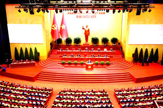 ចំ​ណុច​របត់បើ​ក​យុគ​សម័យ​អភិ​វឌ្ឍ​ន៍ថ្មី​របស់​វៀត​ណា​ម