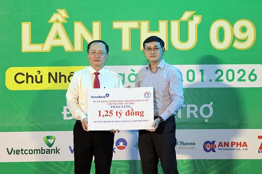 “Chia sẻ yêu thương” lần thứ 9 vận động trên 2,4 tỉ đồng hỗ trợ bệnh nhân khó khăn