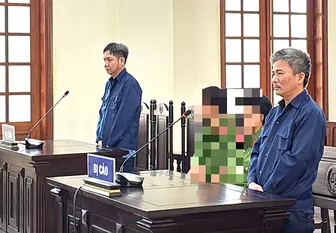 Để quán karaoke vi phạm pháp luật liên quan ma túy, 2 cựu cán bộ lãnh án tù