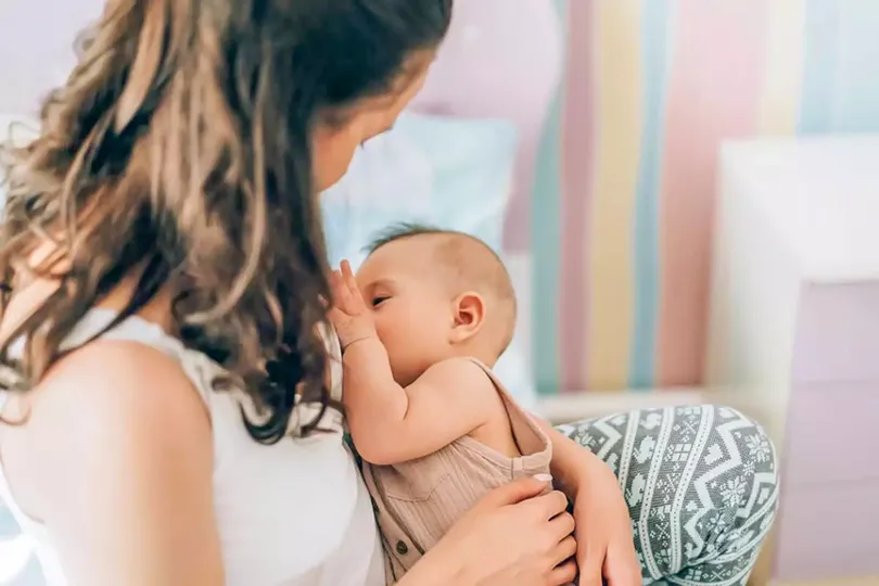 Sữa mẹ - nền tảng gầy dựng hệ vi sinh đường ruột khỏe mạnh cho trẻ