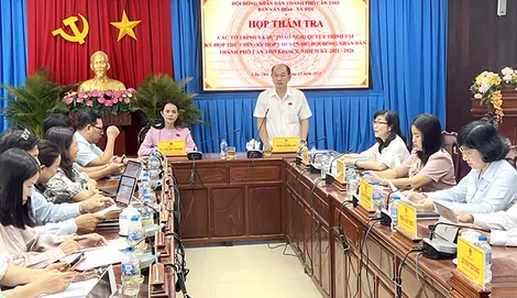 Ban Văn hóa - Xã hội HĐND TP Cần Thơ thẩm tra dự thảo Nghị quyết về chi tập huấn, bồi dưỡng giáo viên