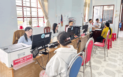 កំ​ណែ​ទម្រង់​រដ្ឋ​បាល​នៅ​តំ​បន់​ជន​ជាតិ​ភាគ​តិច​