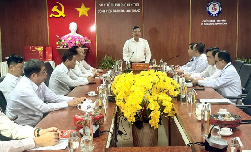 Ông Đồng Văn Thanh thăm, chúc Tết Bệnh viện Đa khoa Sóc Trăng