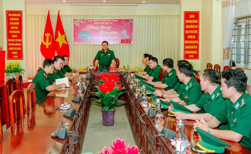 Bộ Tư lệnh Quân khu 9 chúc Tết cán bộ, chiến sĩ Bộ đội Biên phòng TP Cần Thơ