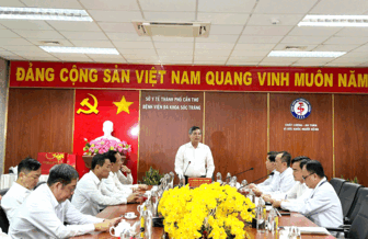 អនុ​លេខា​ប្រ​ចាំ​ការ​នៃ​គណៈ​កម្មា​ធិ​ការ​បក្ស​ទី​ក្រុង​ លោក​ដុង​វ៉ាំងថា​ញ អញ្ជើញ​ទៅ​សួរ​សុខ​ទុក្ខ​និង​ប្រ​សិទ្ធ​ពរ​ឆ្នាំ​ថ្មី​នៅ​មន្ទីរ​ពេទ្យ​ពហុ​ព្យា​បាល​សុក​ត្រាំង​