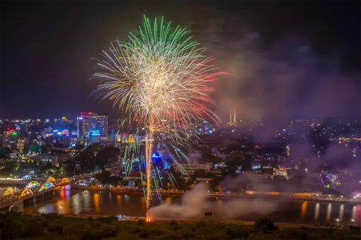 TP Cần Thơ tổ chức nhiều điểm bắn pháo hoa trong đêm giao thừa Xuân Bính Ngọ