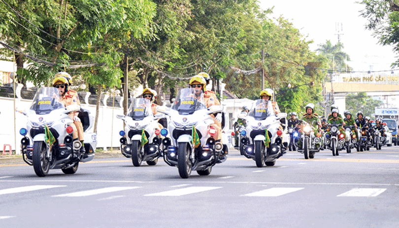 នគរបាលទីក្រុងកឹងធើ បានក្រសួងនគរបាលស្ងើចសរសើរក្នុងការប្រឆាំងនិងបង្ក្រាប​បទល្មើស