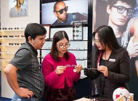 Mắt kính Hải Triều - Chinh phục khách hàng với 5 "quyền được an tâm"