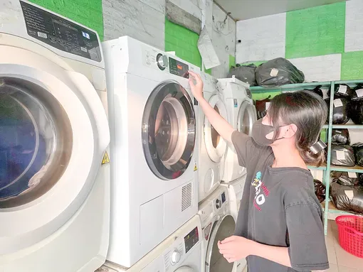 Dịch vụ vệ sinh, giặt sấy vào cao điểm Tết