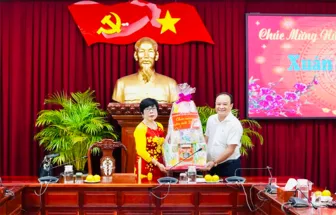 Ban Đại diện Giáo hội Báp-tít Việt Nam TP Cần Thơ thăm chúc Tết lãnh đạo thành phố