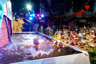 Múa rối nước ở miền sông nước