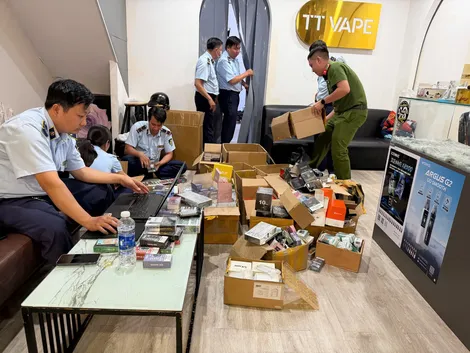 Quản lý thị trường TP Cần Thơ bắt lượng lớn sản phẩm thuốc lá điện tử nhập lậu